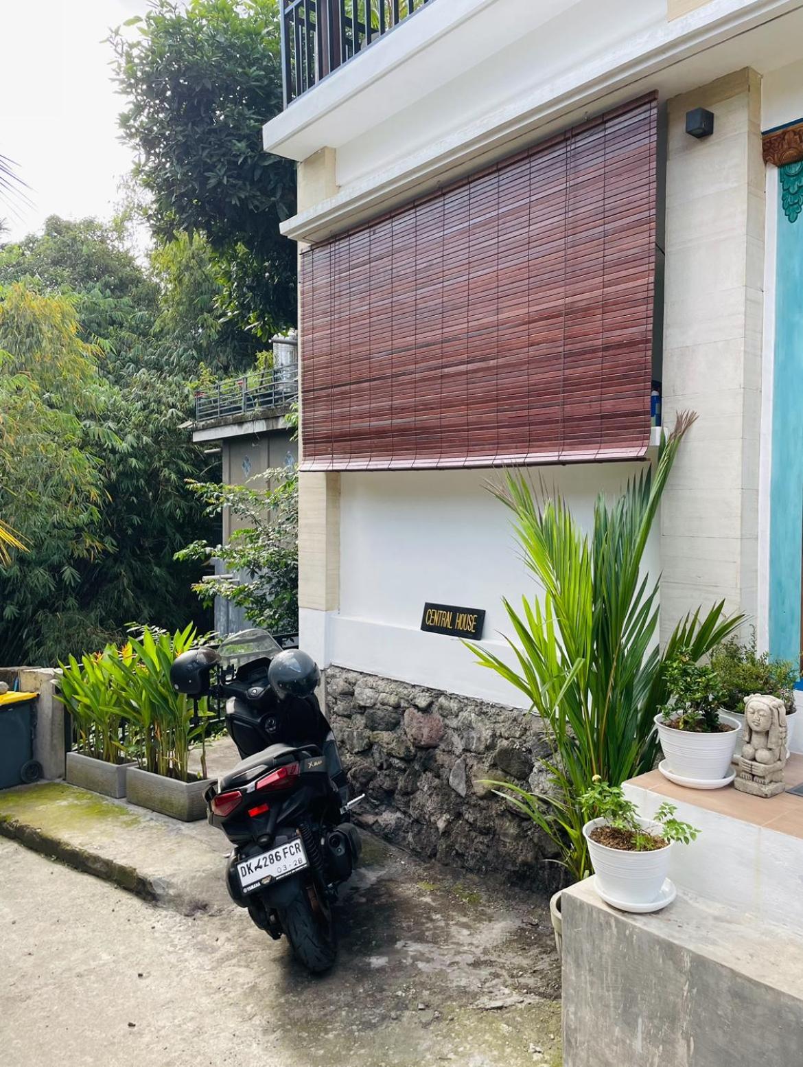 Central House Ubud  Luaran gambar