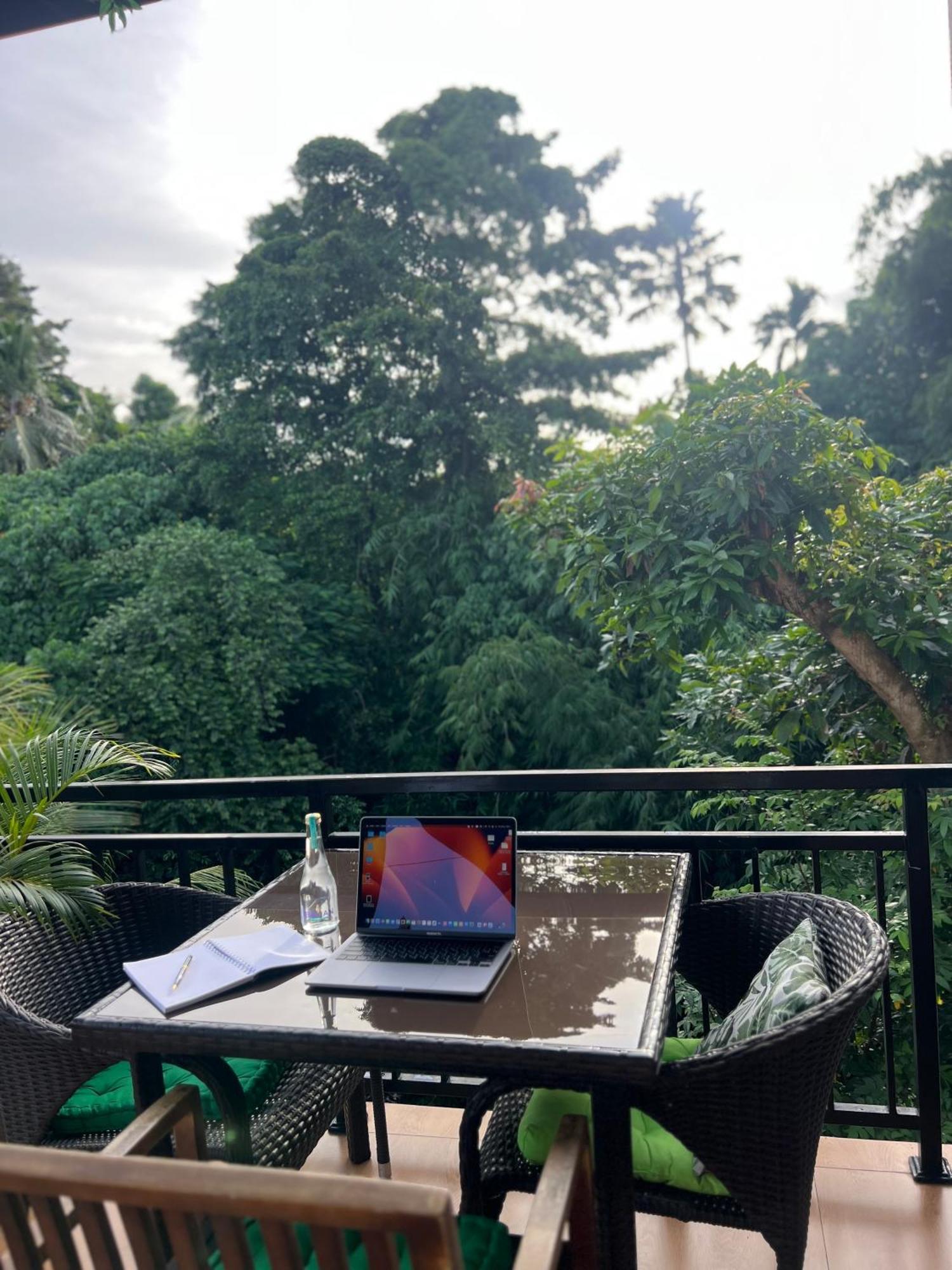 Central House Ubud  Luaran gambar